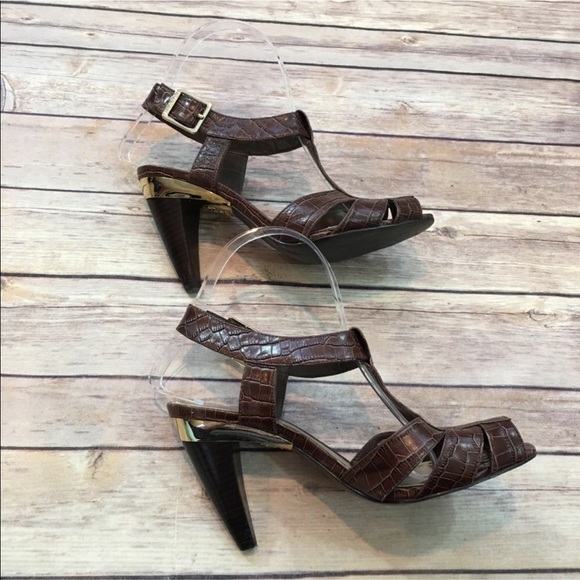 Size 6.5B BCBGirls Brown Crocodile Strappy Heels - Picture 6 of 8